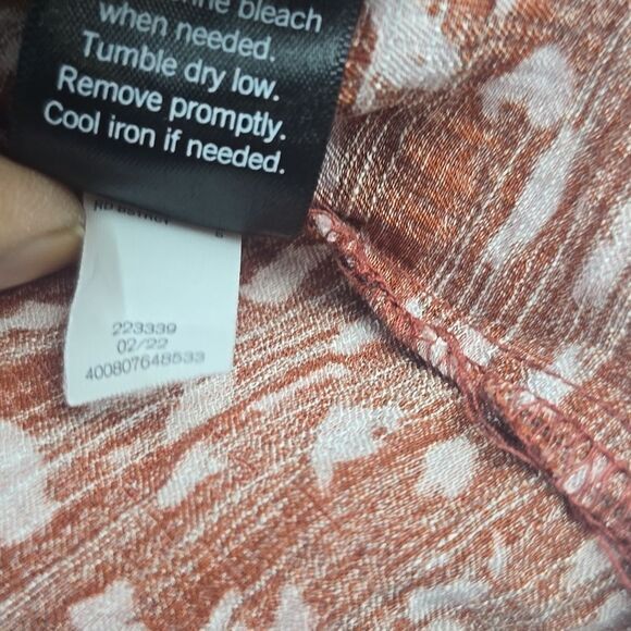 Simply Vera Vera Wang -270 Twist Front Tank Red Animal Print Women's Small - Picture 9 of 9